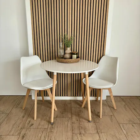 Home & Apart - Stilvolles Apartment In Oldenburg-Kreyenbrueck - Balkon, Parkplatz & Wlan Oldenburg