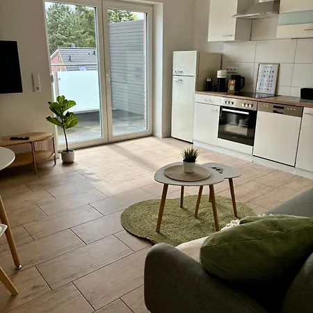 Home & Apart - Stilvolles Apartment In Oldenburg-Kreyenbrueck - Balkon, Parkplatz & Wlan Apartmán Oldenburg
